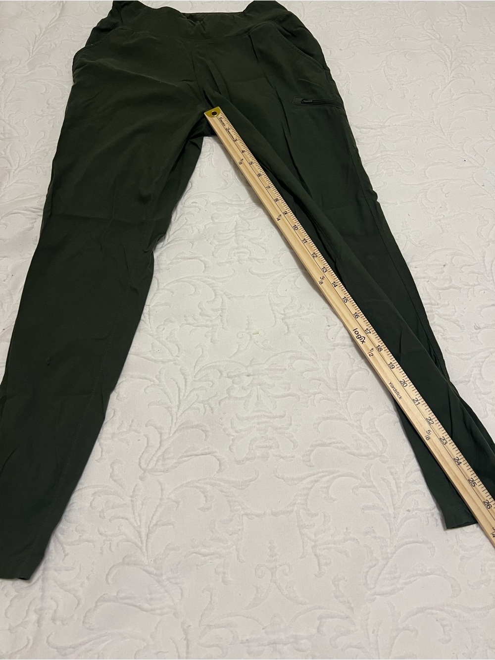 Mountain Hardwear Women's Dynama Straight Leg Pants in Dark Green size XS - Picture 6 of 7